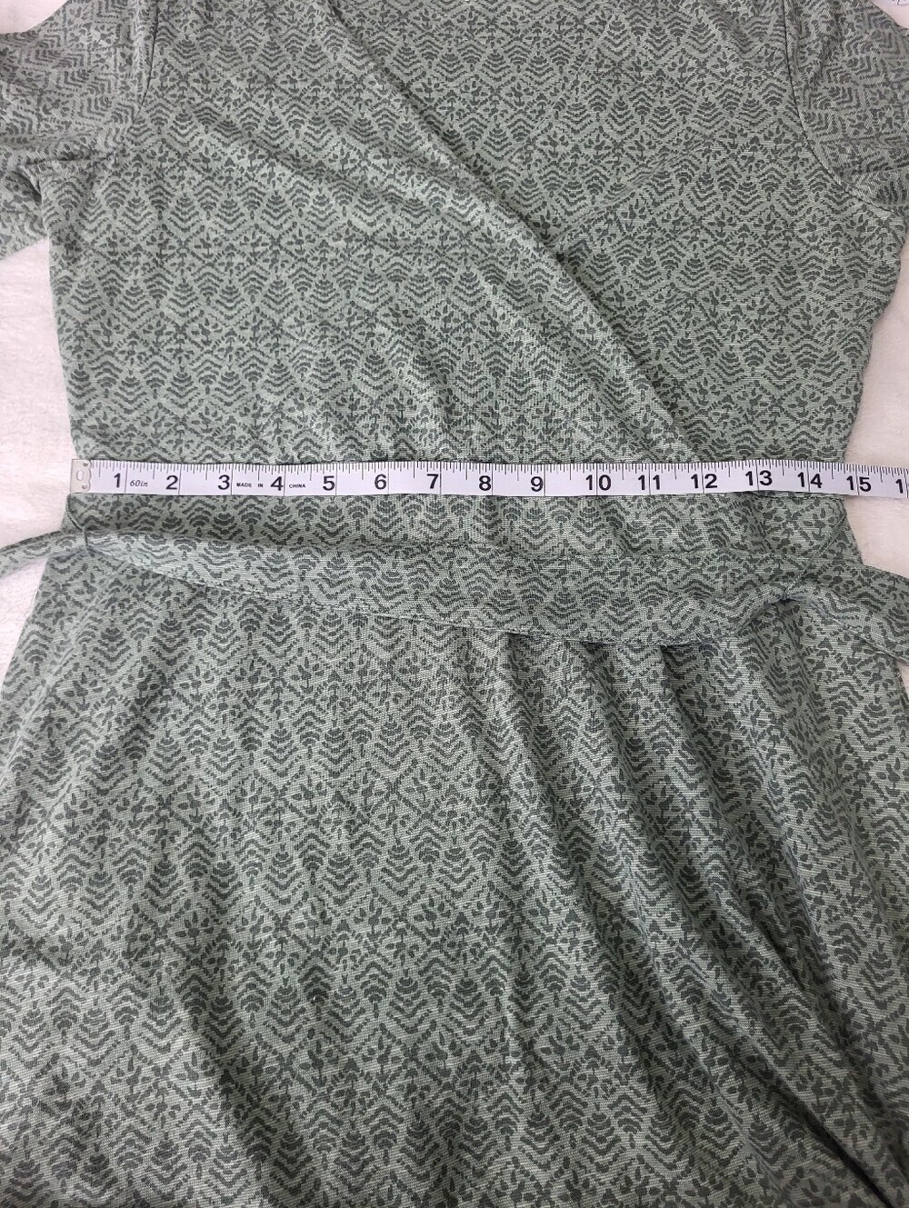 L.L Bean Green Printed Wrap-Style Women's Dress. Size Medium. Item 507253 - Picture 10 of 11
